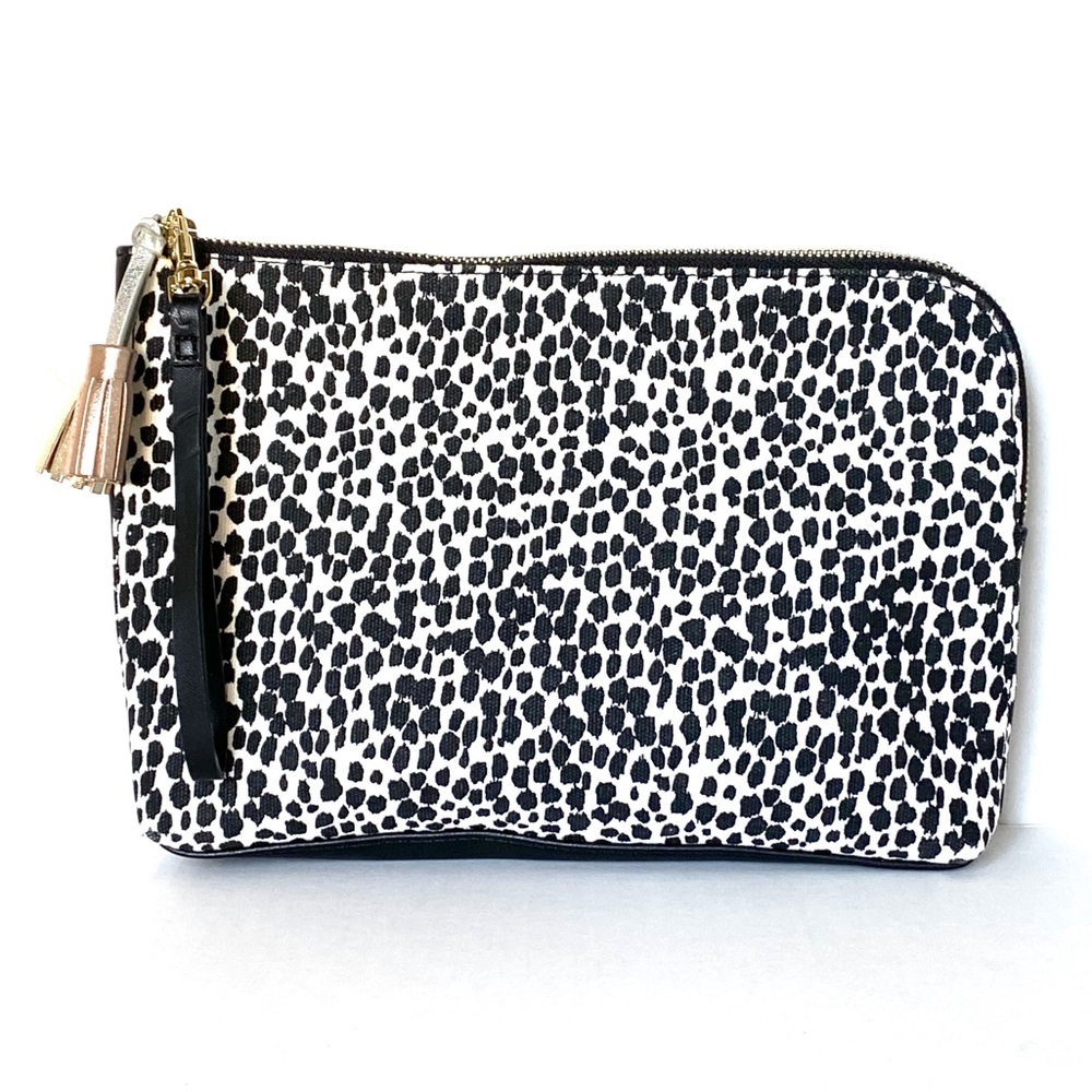 Old navy animal print wristlet